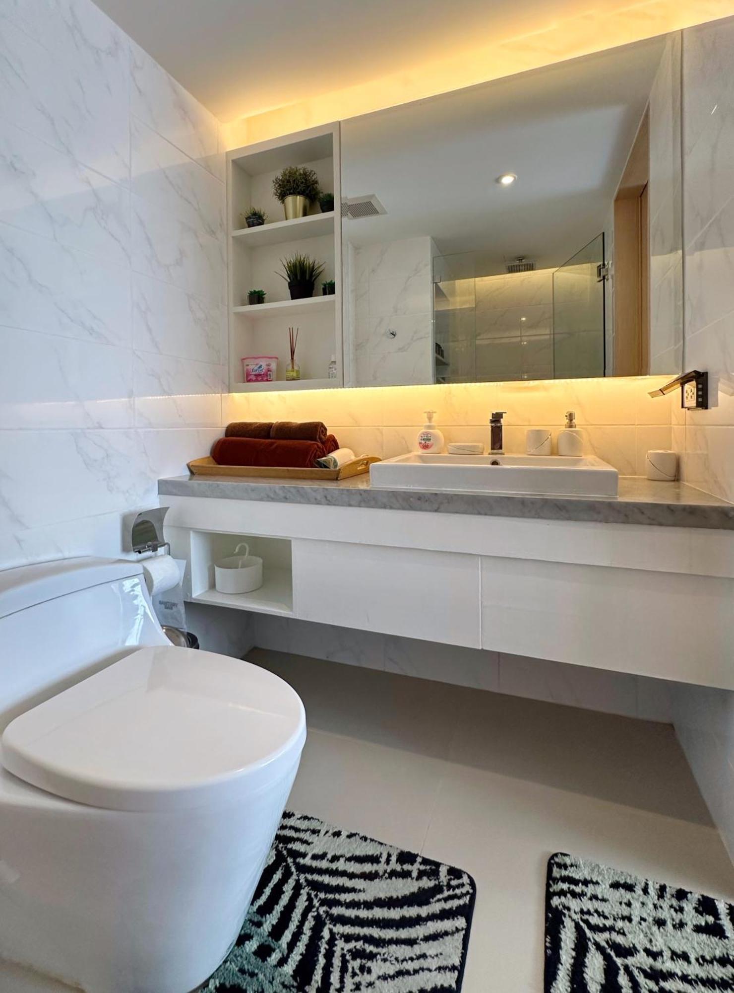 The Aristo-2-803 Appartement Phuket Buitenkant foto